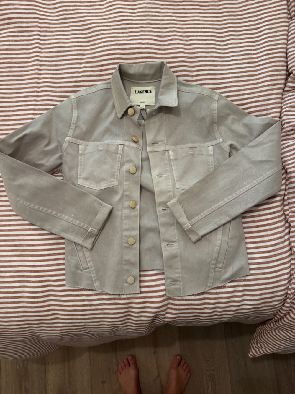 L'AGENCE Slim Jean Jacket in Biscuit - Picture 2 of 4